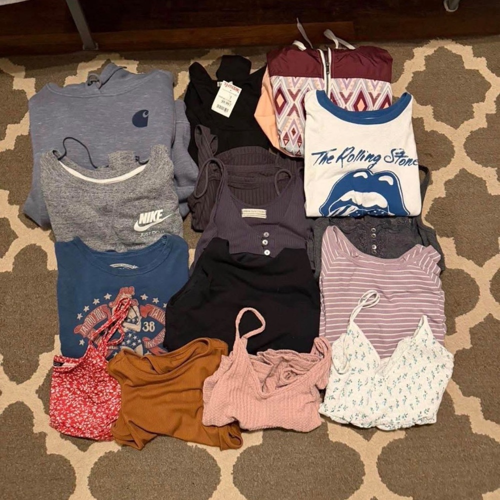 Clothes bundle